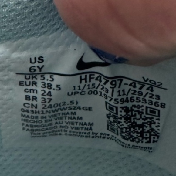 Nike Dunk Low Sneaker size 6Y - Picture 7 of 9